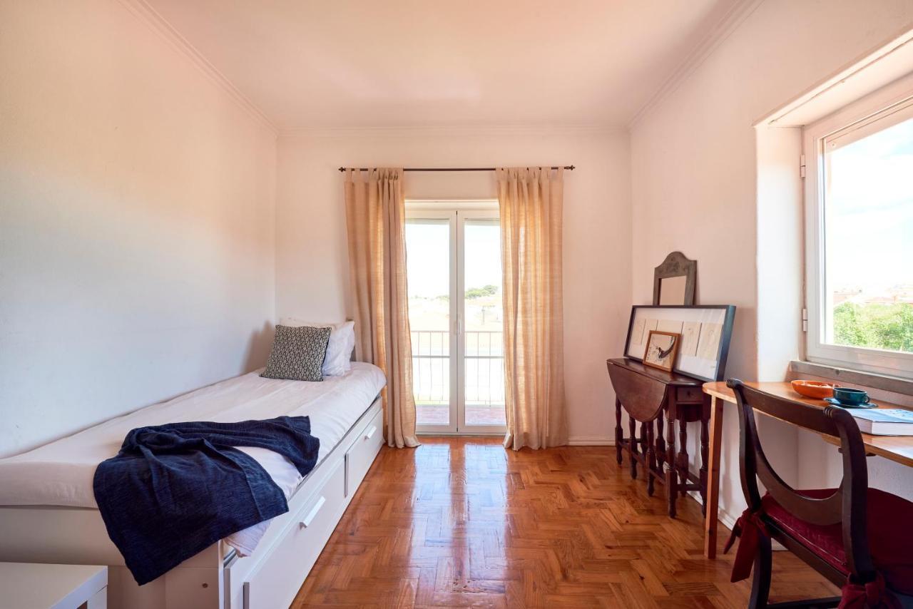 Bright Apartment With Garden In Cascais Exterior foto