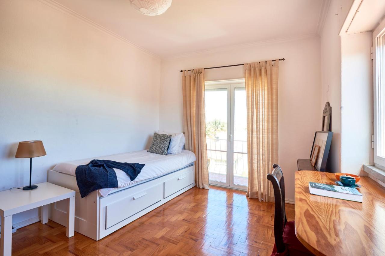 Bright Apartment With Garden In Cascais Exterior foto