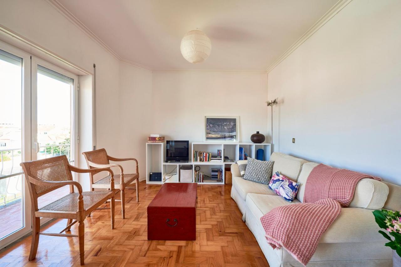 Bright Apartment With Garden In Cascais Exterior foto