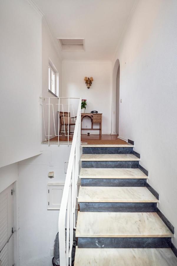 Bright Apartment With Garden In Cascais Exterior foto