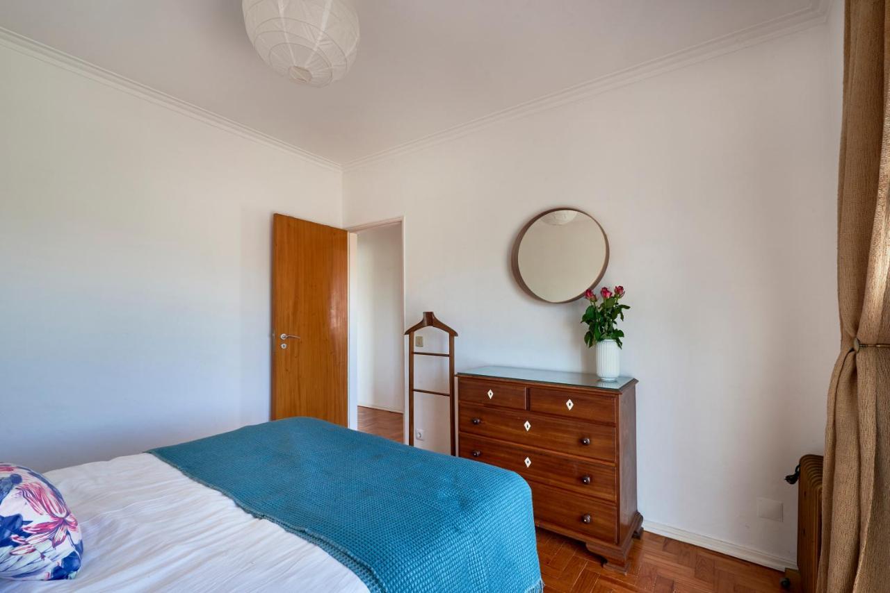 Bright Apartment With Garden In Cascais Exterior foto